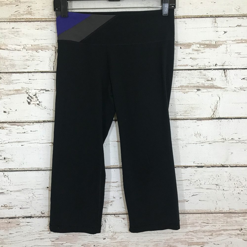 Under Armour Purple Black Cropped Leggings